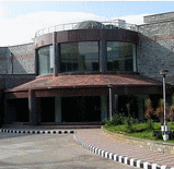 Nimhans Convention Center (Bangalore) http://www.nimhans.kar.nic.in/ (auf Englisch)
