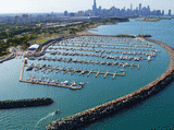 31st Street Harbor (Chicago, IL) http://www.chicagoharbors.info/harbors/31st-street-harbor (en anglais)