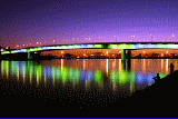 Rainbow Harbor (Long Beach, CA) http://www.longbeach.gov/park/marine/rainbow.asp (auf Englisch)